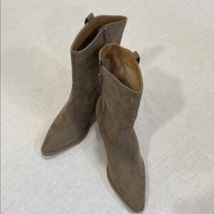 Report Taupe Heeled Boots for Women